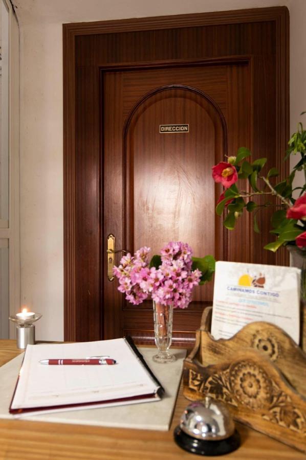 Hostal San Cristobal - Pontedeume Eksteriør bilde