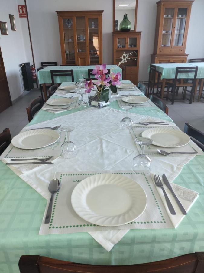 Hostal San Cristobal - Pontedeume Eksteriør bilde