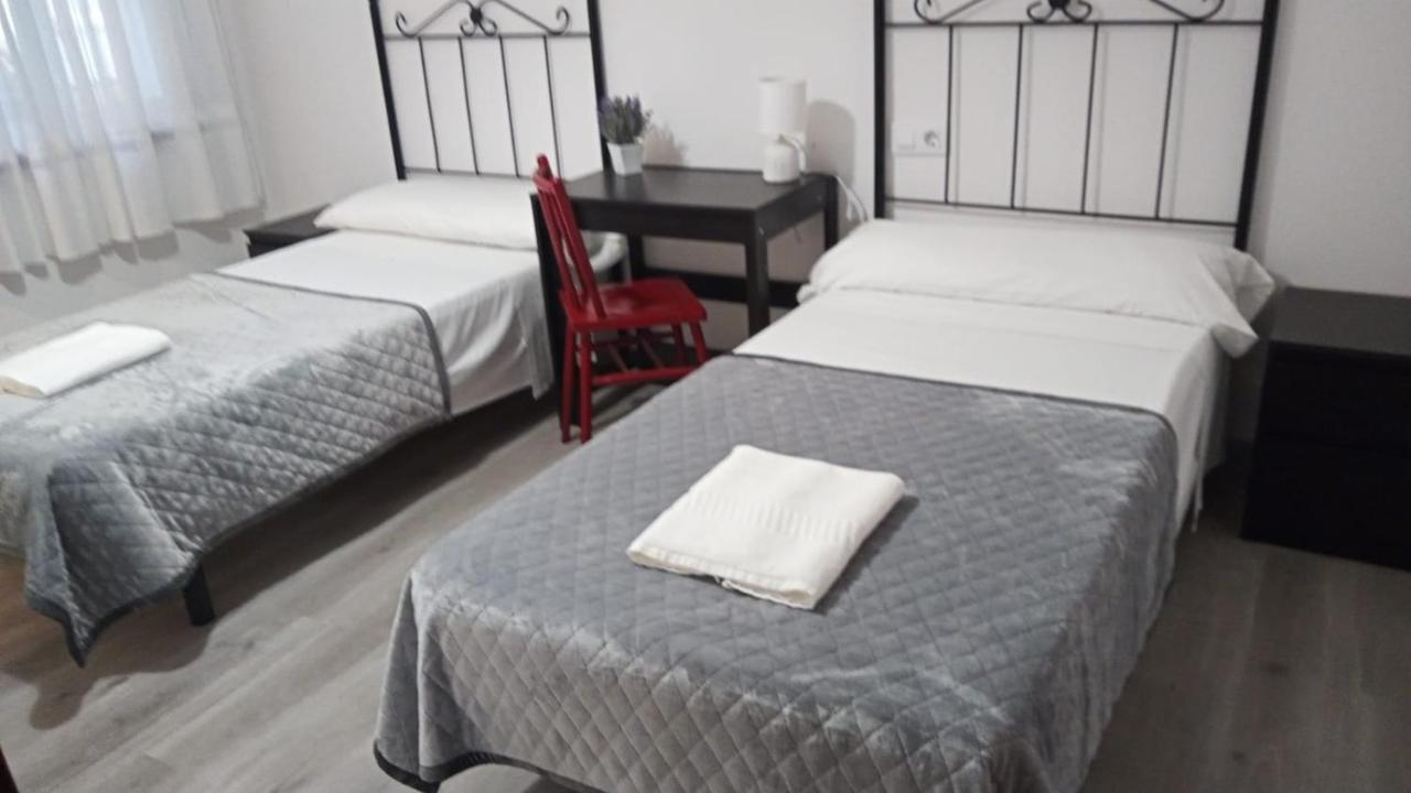 Hostal San Cristobal - Pontedeume Eksteriør bilde